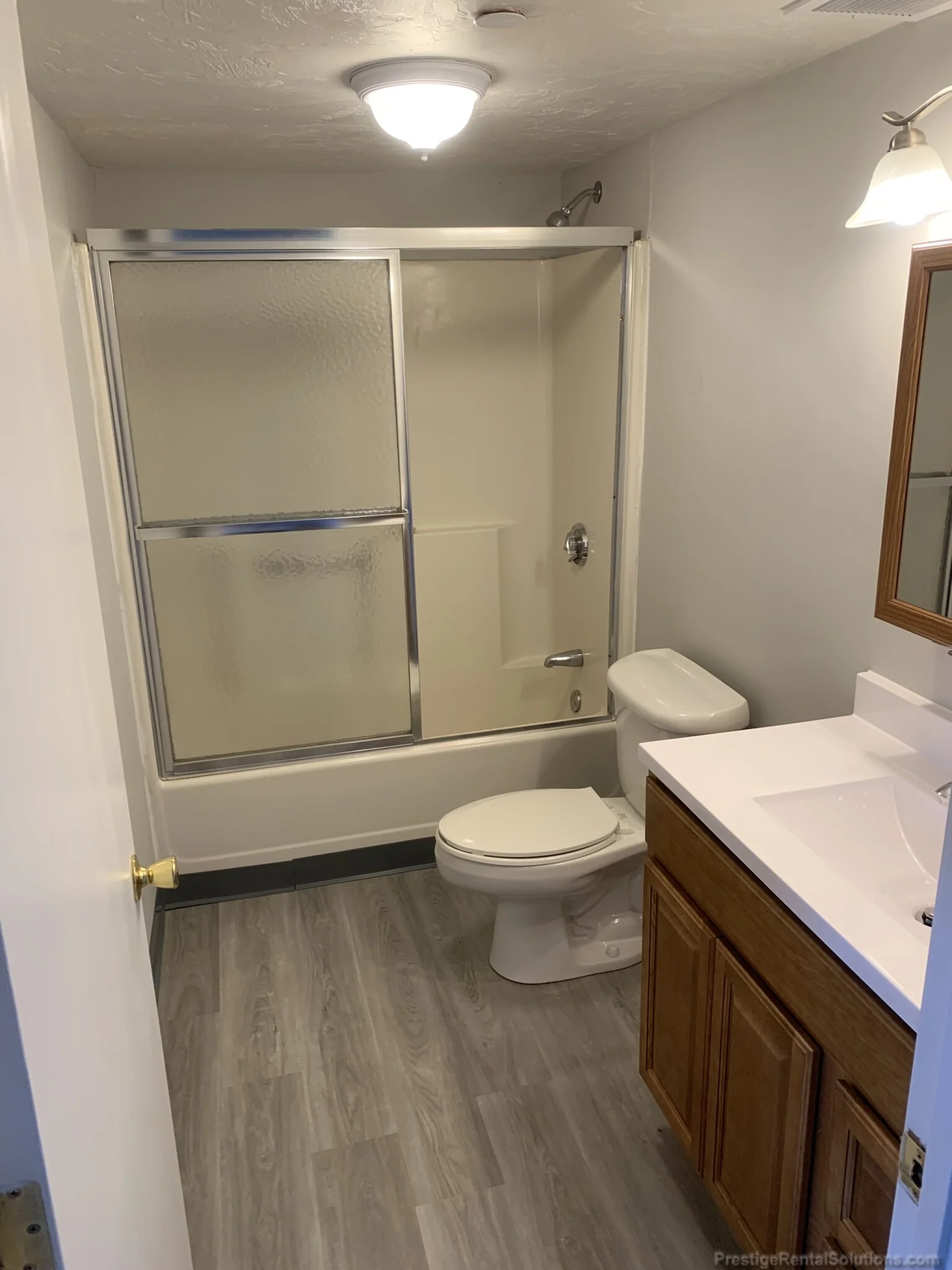 2 bed, 1 bath apartment for rent at 11 Willow St Unit 201, Fitchburg — photo 5 of 15