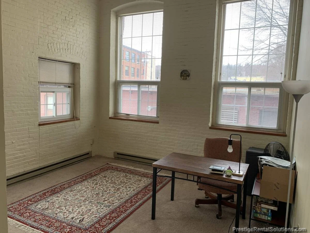 2 bed, 1 bath apartment for rent at 11 Willow St Unit 204, Fitchburg — photo 5 of 15