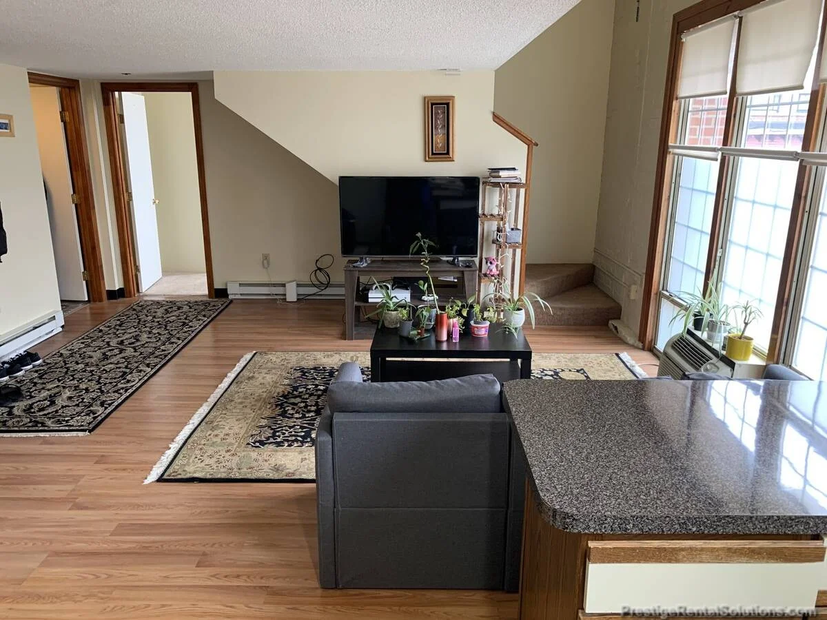 2 bed, 1 bath apartment for rent at 11 Willow St Unit 204, Fitchburg — photo 4 of 15