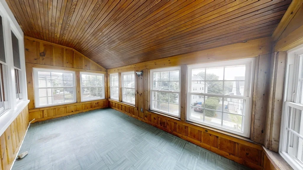 3 bed, 1 bath apartment for rent at 11 Winslow Rd Unit 11, Belmont — photo 5 of 14