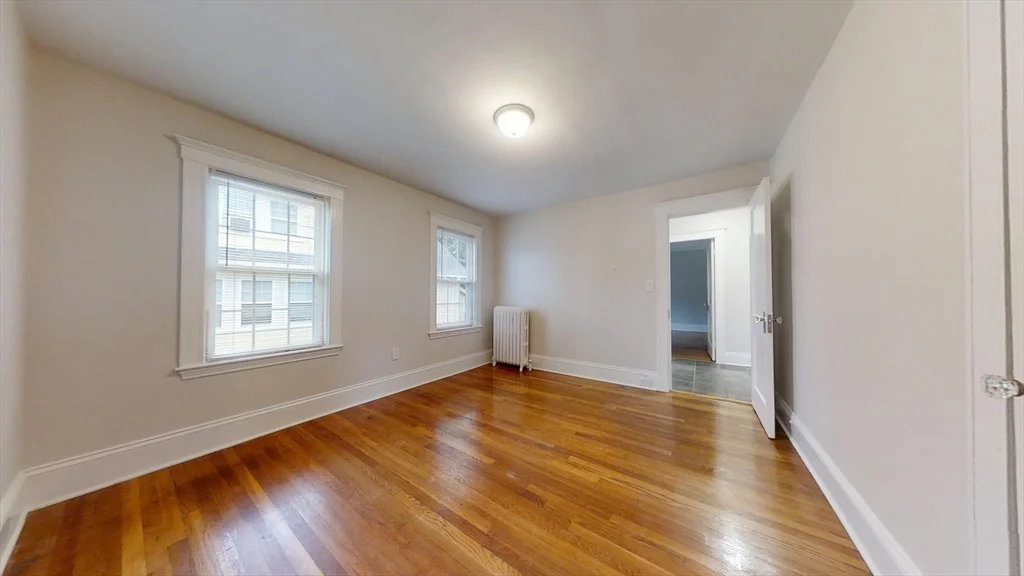 3 bed, 1 bath apartment for rent at 11 Winslow Rd Unit 11, Belmont — photo 6 of 14