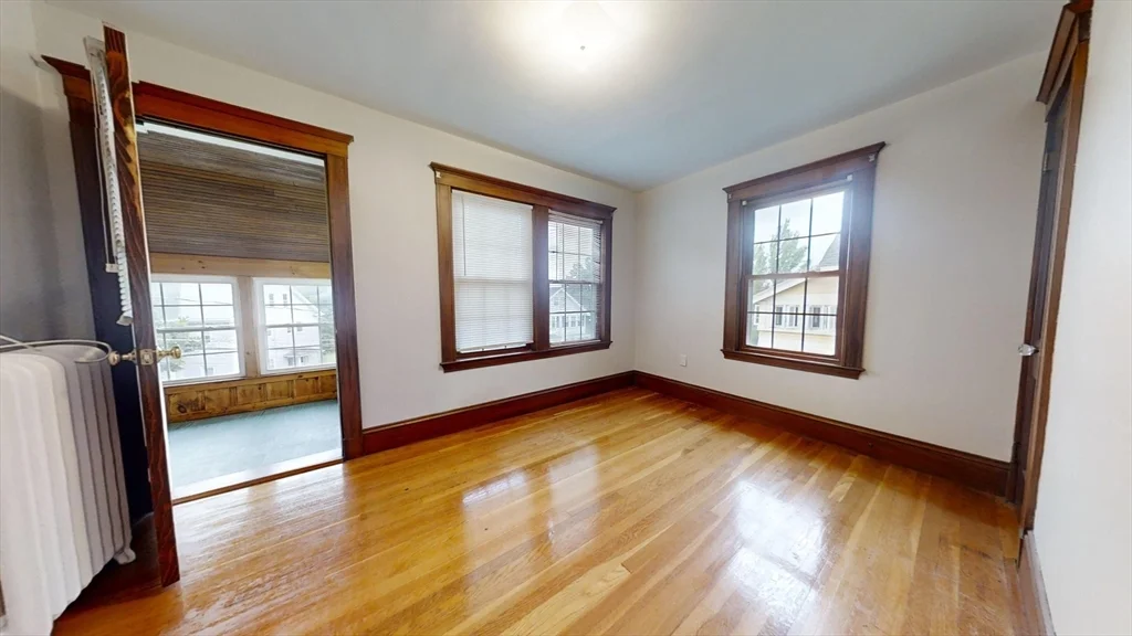 3 bed, 1 bath apartment for rent at 11 Winslow Rd Unit 11, Belmont — photo 4 of 14