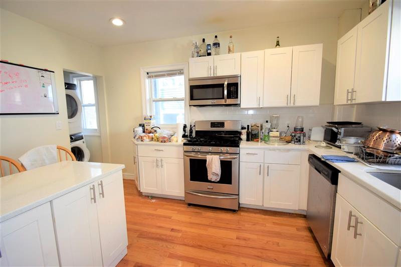 3 bed, 2 bath apartment for rent at 11 Winter Hill Rd Unit 1, South Medford