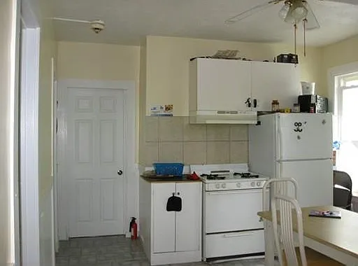 3 bed, 2 bath apartment for rent at 11 Winter St Unit 1, Peabody — photo 6 of 6