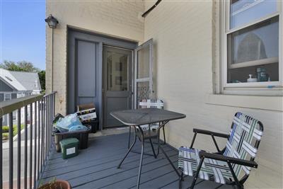 3 bed, 1 bath apartment for rent at 11 Woodbridge St Unit 2, North Cambridge — photo 9 of 10