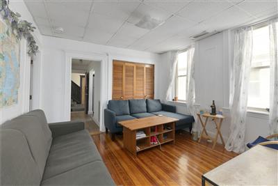 3 bed, 1 bath apartment for rent at 11 Woodbridge St Unit 2, North Cambridge — photo 5 of 10