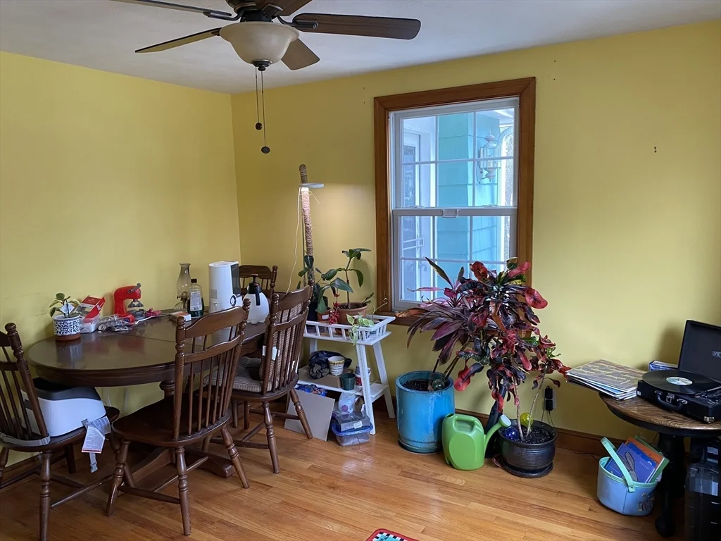3 bed, 2 bath apartment for rent at 11 Woodbury St, Arlington — photo 8 of 19