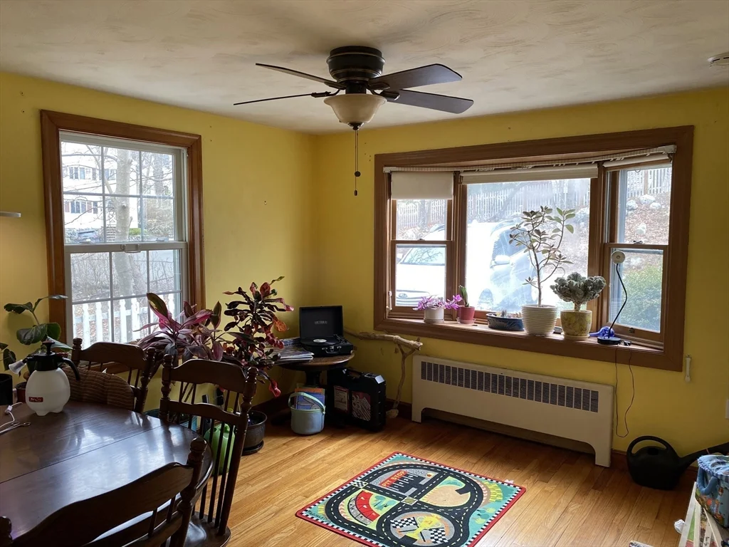 3 bed, 2 bath apartment for rent at 11 Woodbury St, Arlington — photo 7 of 19