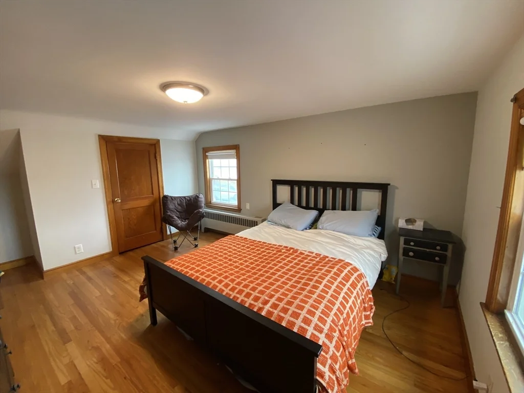 3 bed, 2 bath apartment for rent at 11 Woodbury St, Arlington — photo 13 of 19