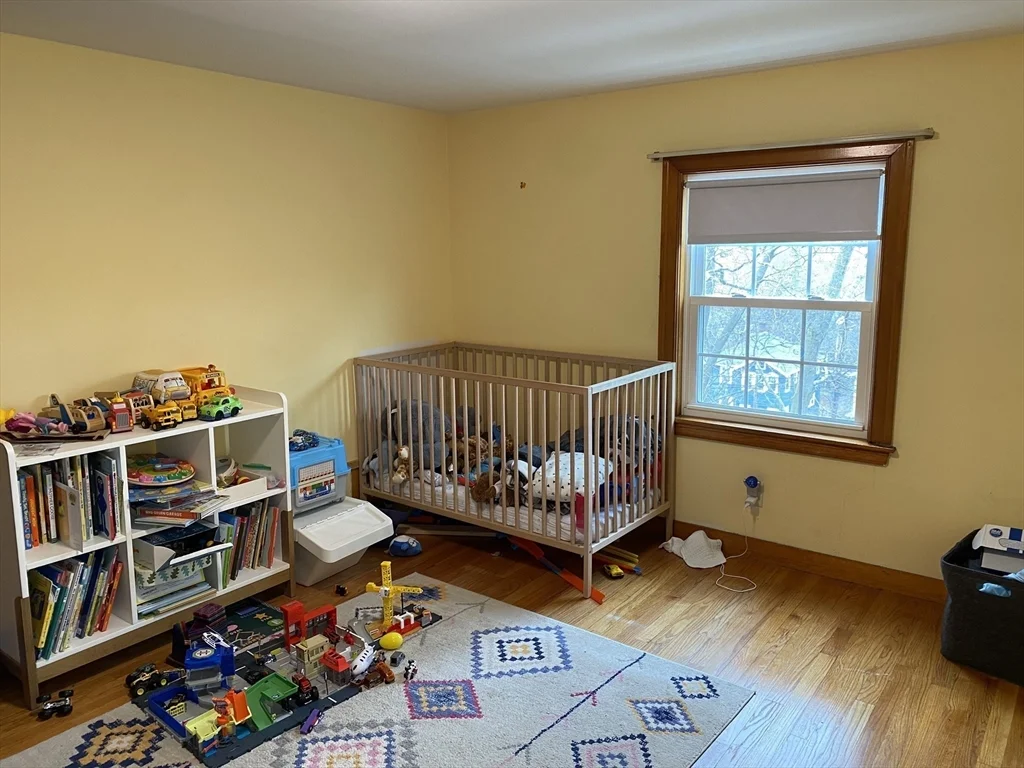 3 bed, 2 bath apartment for rent at 11 Woodbury St, Arlington — photo 15 of 19