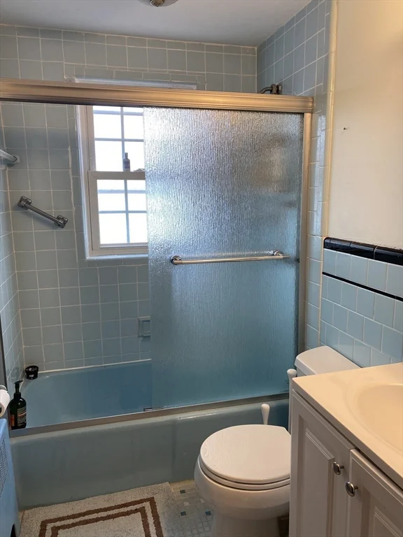 3 bed, 2 bath apartment for rent at 11 Woodbury St, Arlington — photo 10 of 19