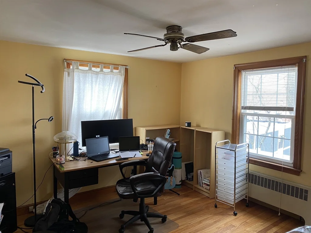 3 bed, 2 bath apartment for rent at 11 Woodbury St, Arlington — photo 11 of 19