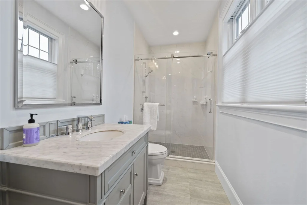 5 bed, 4+ bath apartment for rent at 11 Woodhaven Rd, Waban — photo 31 of 42