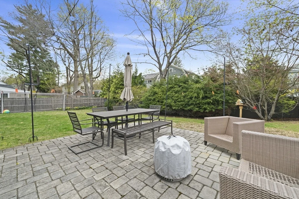 5 bed, 4+ bath apartment for rent at 11 Woodhaven Rd, Waban — photo 34 of 42