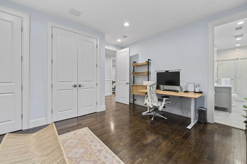 5 bed, 4+ bath apartment for rent at 11 Woodhaven Rd, Waban — photo 30 of 42