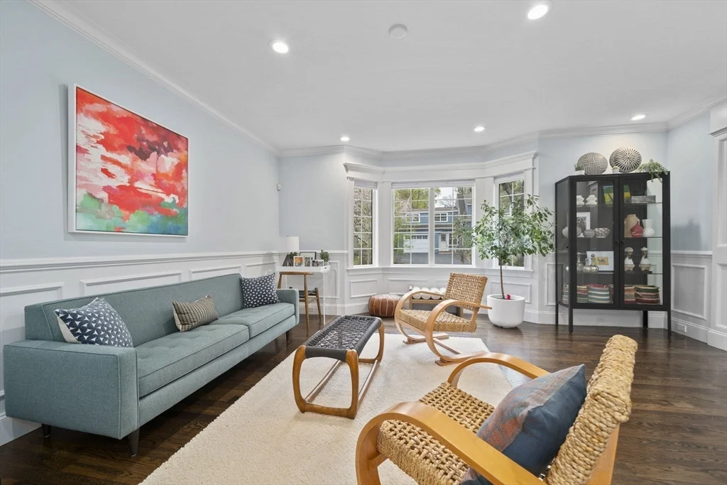 5 bed, 4+ bath apartment for rent at 11 Woodhaven Rd, Waban — photo 5 of 42
