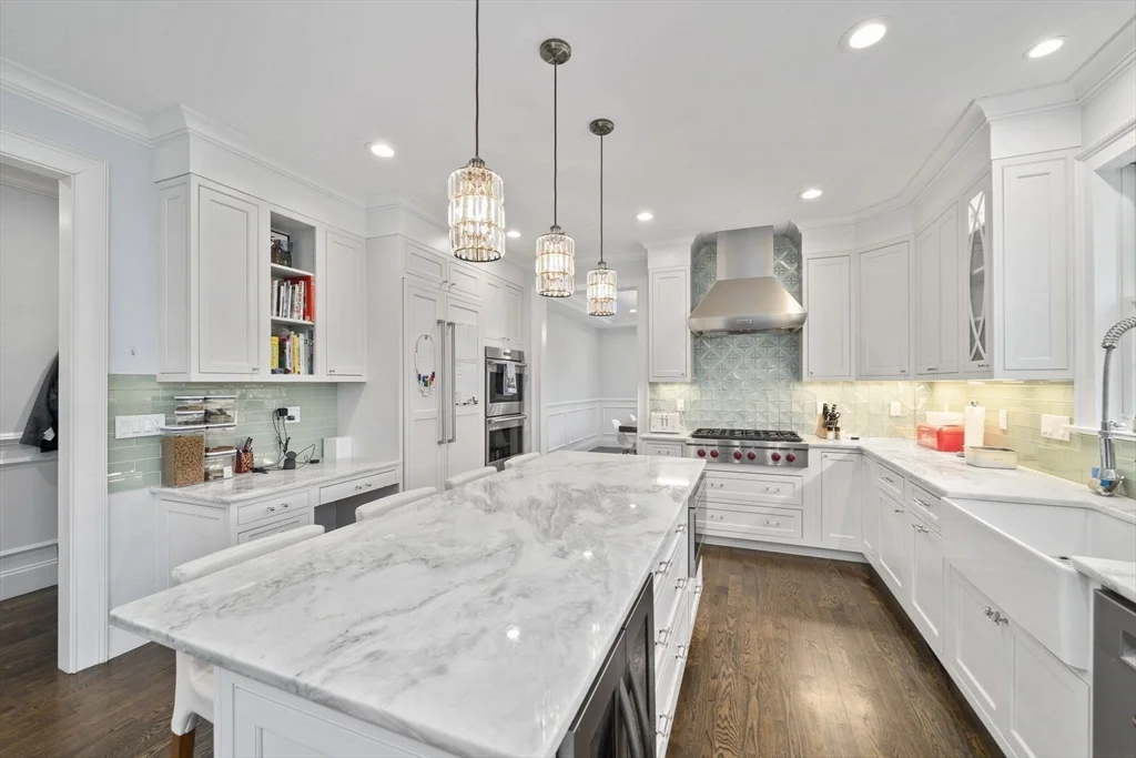 5 bed, 4+ bath apartment for rent at 11 Woodhaven Rd, Waban — photo 11 of 42