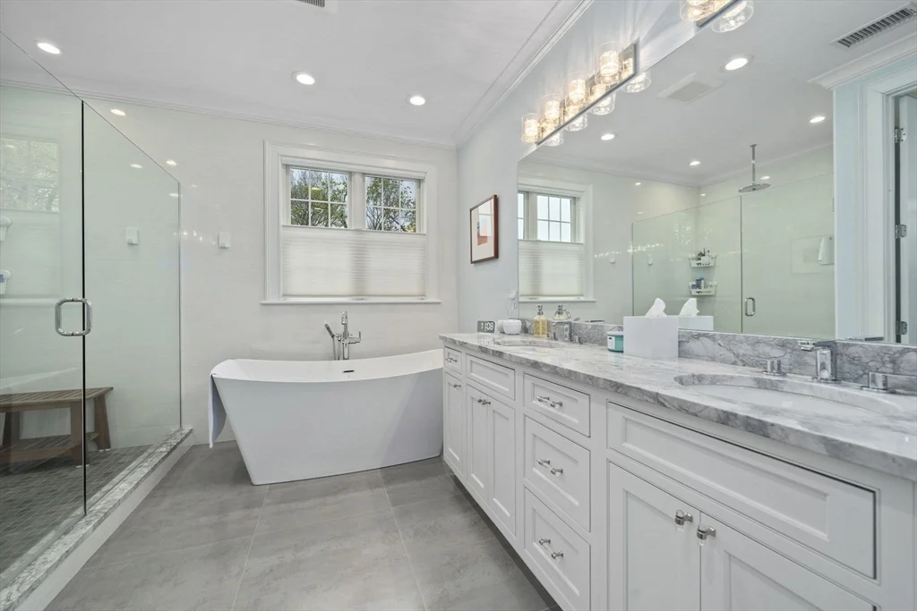 5 bed, 4+ bath apartment for rent at 11 Woodhaven Rd, Waban — photo 19 of 42
