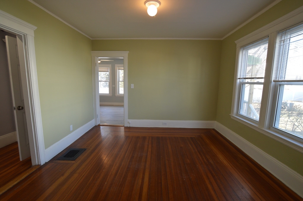3 bed, 1 bath apartment for rent at 11 Woodland Ave Unit A, Beverly — photo 4 of 17