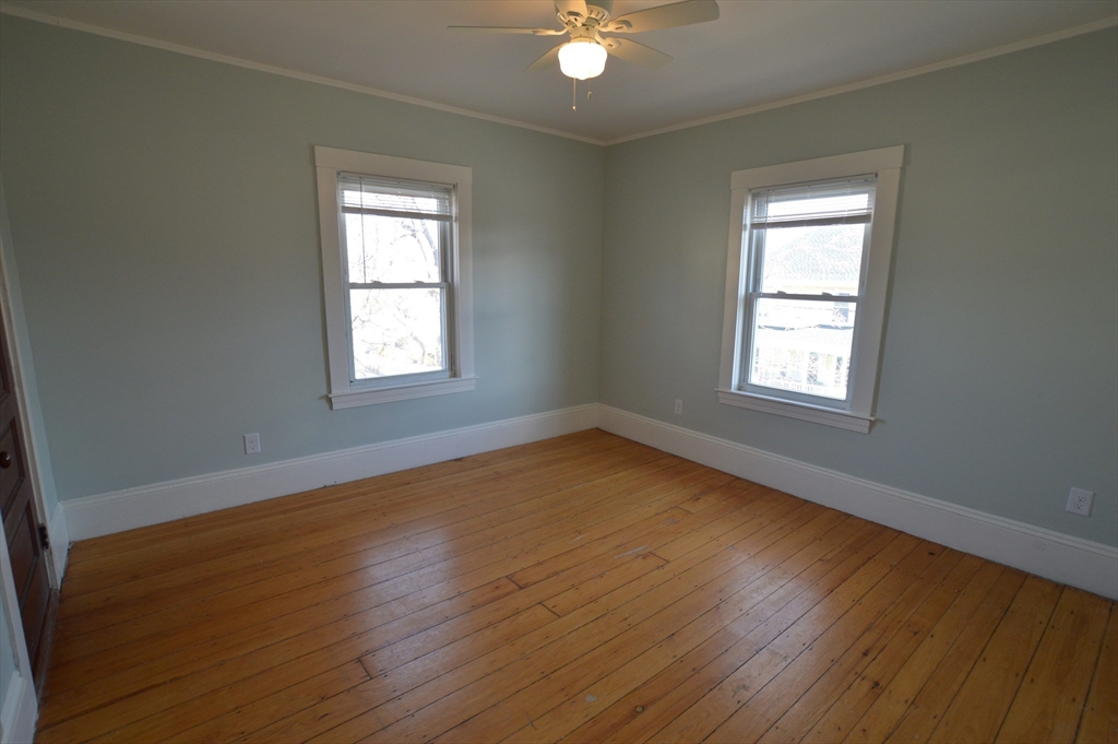 3 bed, 1 bath apartment for rent at 11 Woodland Ave Unit A, Beverly — photo 9 of 17