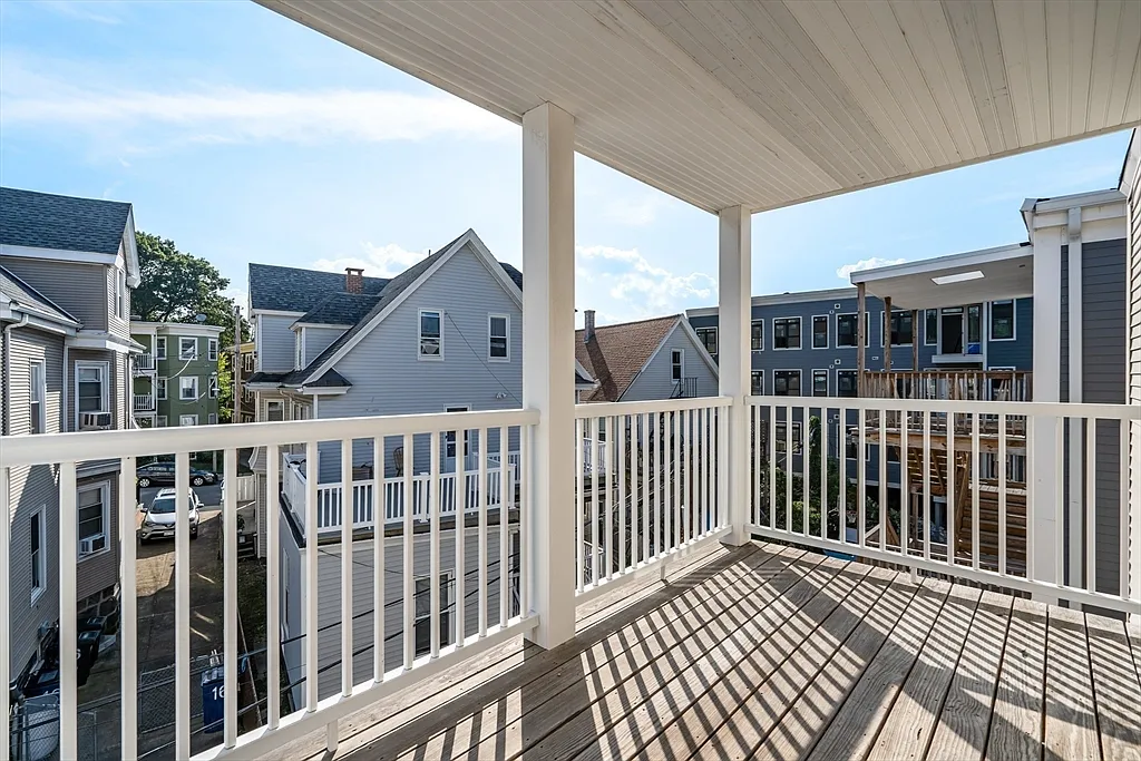 4 bed, 1.5 bath apartment for rent at 11 Woodlawn St Unit 2, Jamaica Plain — photo 12 of 15