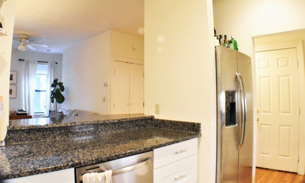 3 bed, 1 bath apartment for rent at 11 Worcester St Unit 1, Boston — photo 8 of 18