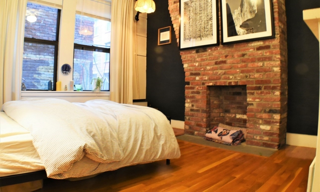 3 bed, 1 bath apartment for rent at 11 Worcester St Unit 1, Boston — photo 14 of 18