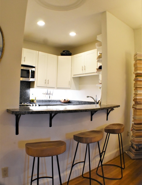 3 bed, 1 bath apartment for rent at 11 Worcester St Unit 1, Boston — photo 4 of 18