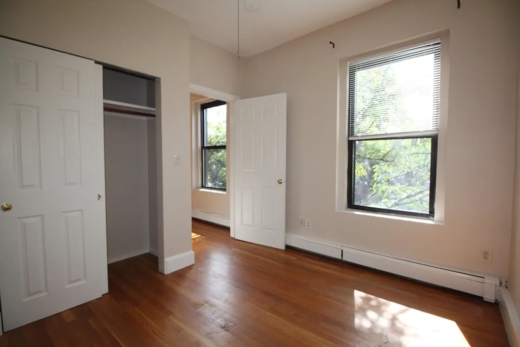 3 bed, 1 bath apartment for rent at 11 Worcester St Unit 2, South End — photo 11 of 23