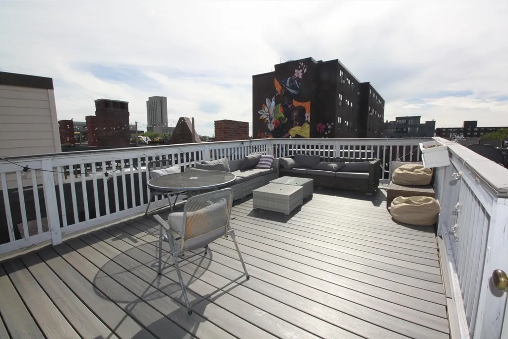 3 bed, 1 bath apartment for rent at 11 Worcester St Unit 2, South End — photo 21 of 23