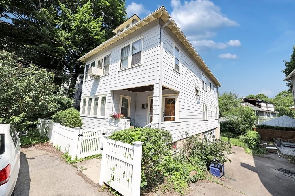 2 bed, 1 bath apartment for rent at 11 Zamora Ct Unit 1, Jamaica Plain