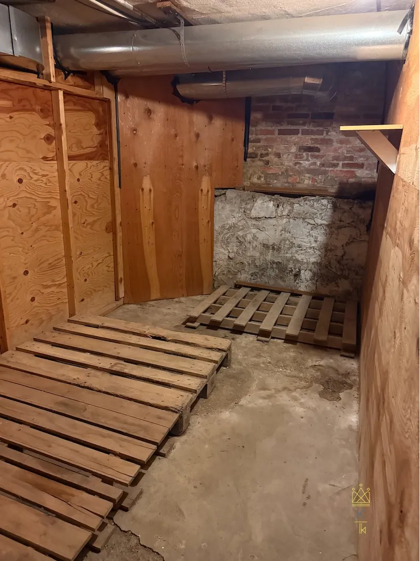2 bed, 1 bath apartment for rent at 110 A Chestnut St Unit 2, Brookline — photo 11 of 11