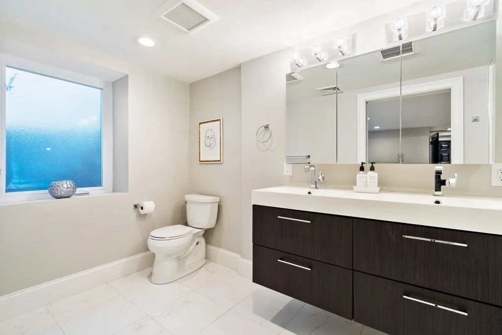 3 bed, 2 bath apartment for rent at 110 Albion St Unit 1, Spring Hill — photo 10 of 23