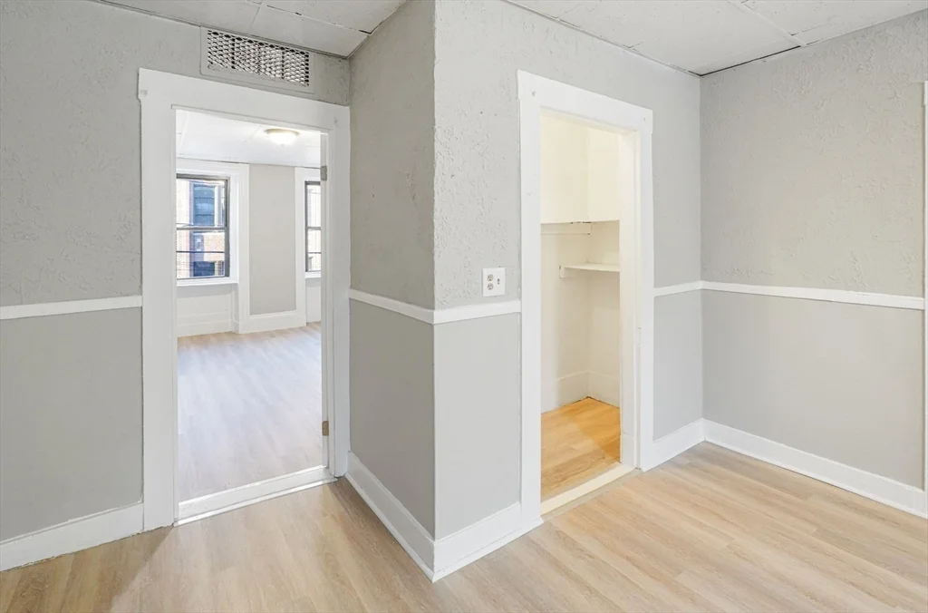 1 bed, 1 bath apartment for rent at 110 Appleton St Unit 2, Lowell — photo 12 of 12