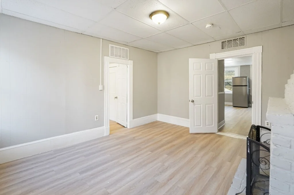 1 bed, 1 bath apartment for rent at 110 Appleton St Unit 2, Lowell — photo 5 of 12