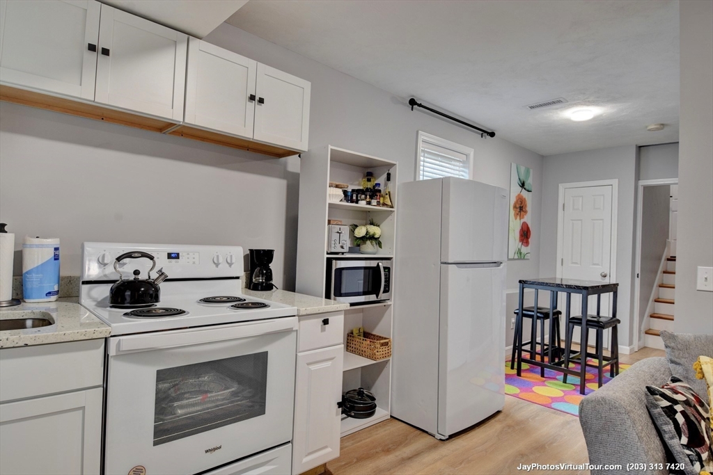 4 bed, 3 bath apartment for rent at 110 Apricot St, Webster Square — photo 29 of 34