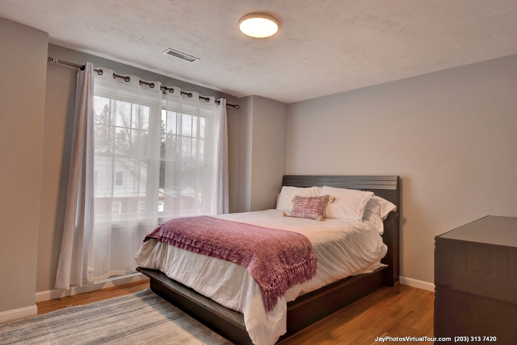 4 bed, 3 bath apartment for rent at 110 Apricot St, Webster Square — photo 21 of 34