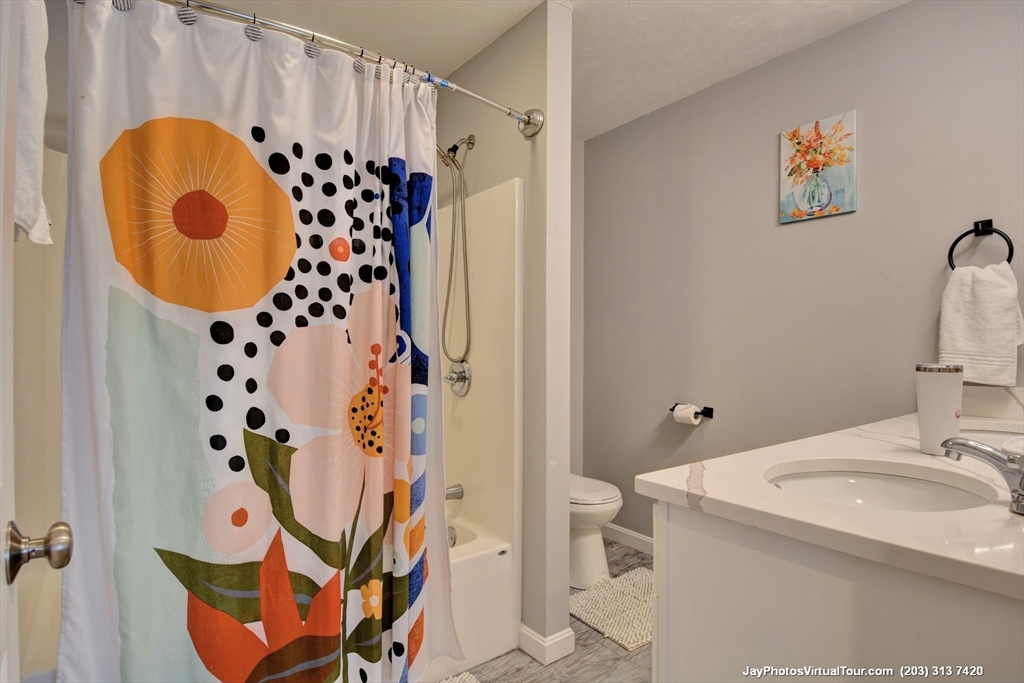 4 bed, 3 bath apartment for rent at 110 Apricot St, Webster Square — photo 23 of 34