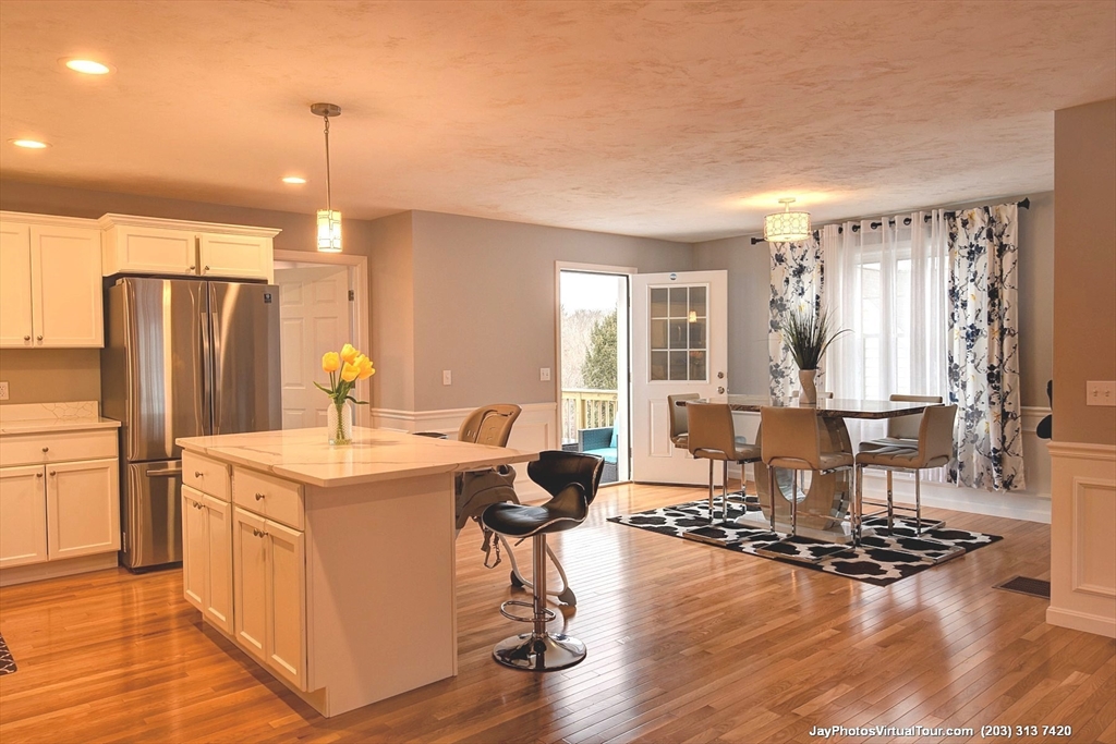4 bed, 3 bath apartment for rent at 110 Apricot St, Webster Square — photo 2 of 34