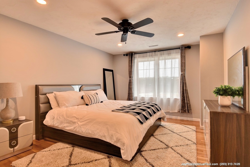 4 bed, 3 bath apartment for rent at 110 Apricot St, Webster Square — photo 15 of 34