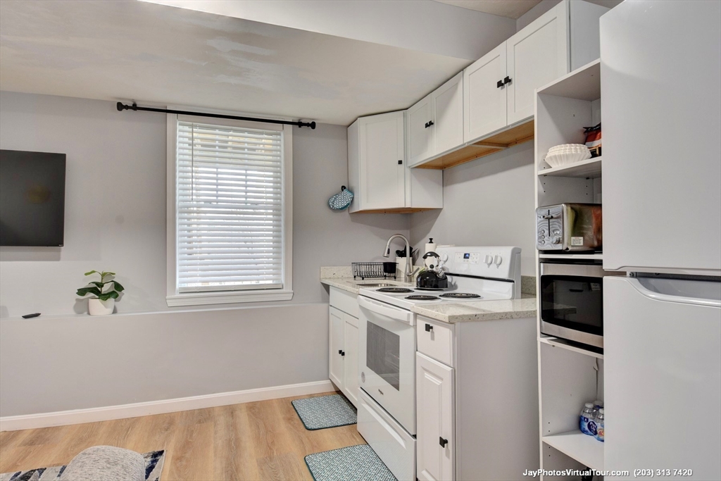 4 bed, 3 bath apartment for rent at 110 Apricot St, Webster Square — photo 30 of 34