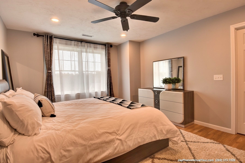 4 bed, 3 bath apartment for rent at 110 Apricot St, Webster Square — photo 16 of 34