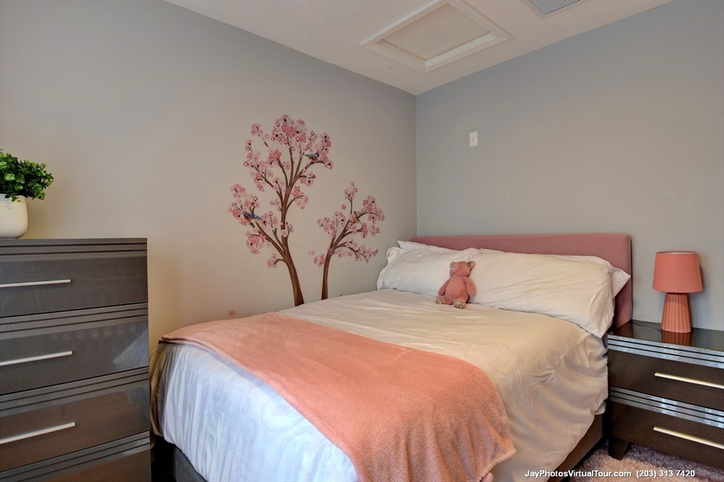 4 bed, 3 bath apartment for rent at 110 Apricot St, Webster Square — photo 24 of 34