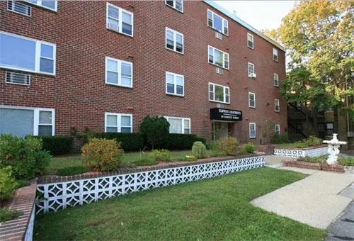 2 bed, 1 bath apartment for rent at 110 Babcock St Unit 21, North Brookline — photo 24 of 29