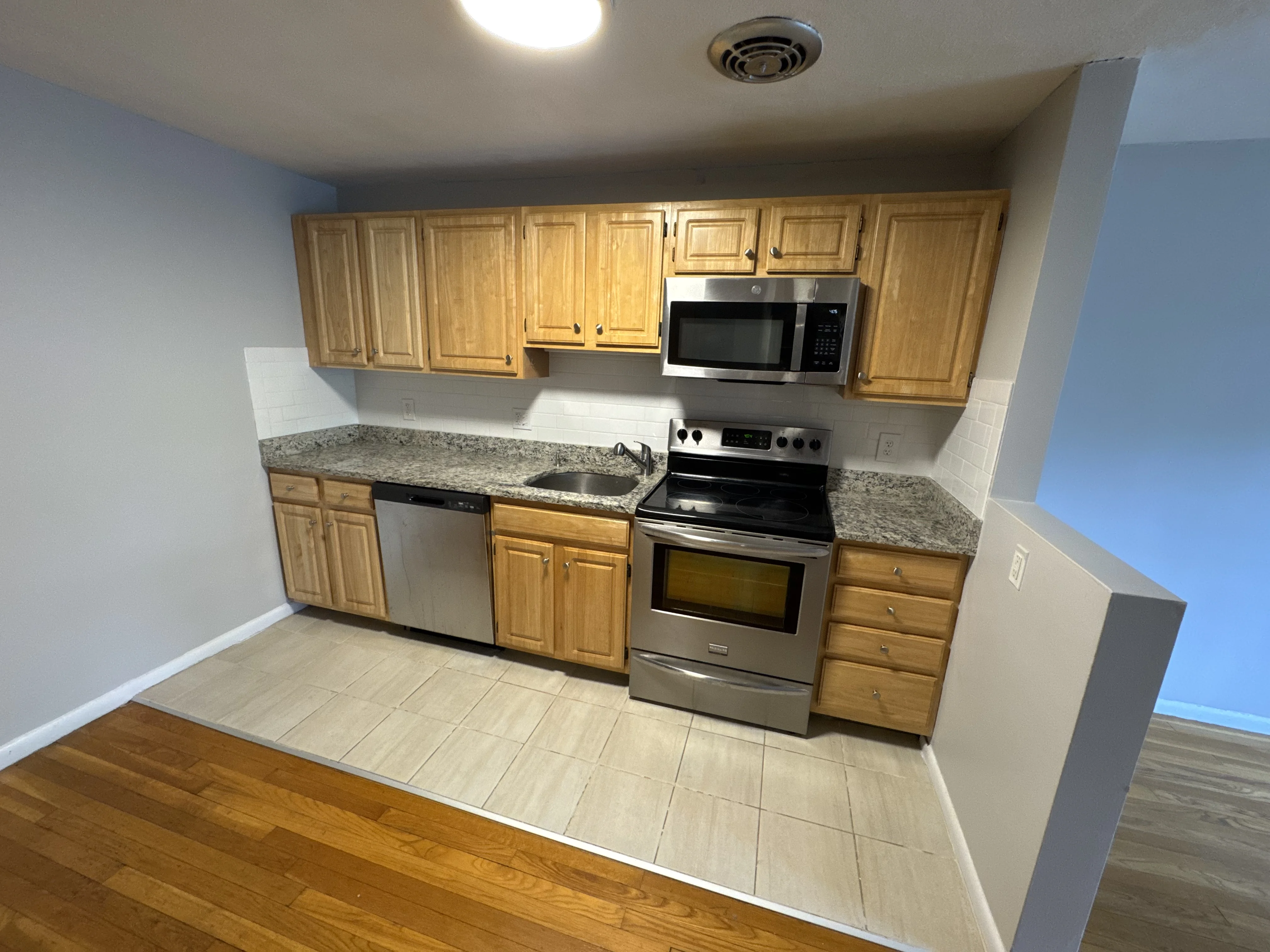 1 bed, 1 bath apartment for rent at 110 Babcock St Unit 35, Coolidge Corner — photo 1 of 9