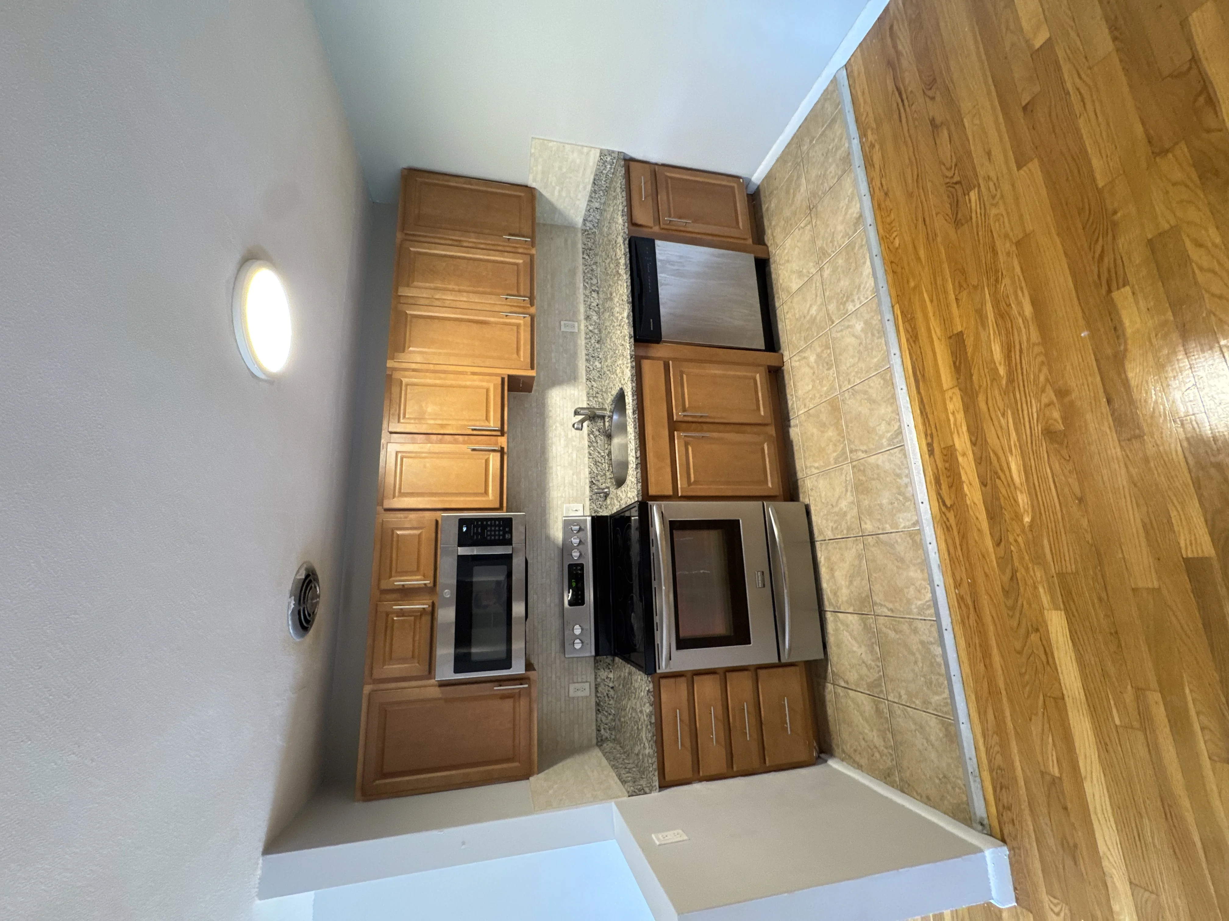1 bed, 1 bath apartment for rent at 110 Babcock St Unit 36, Coolidge Corner — photo 1 of 7