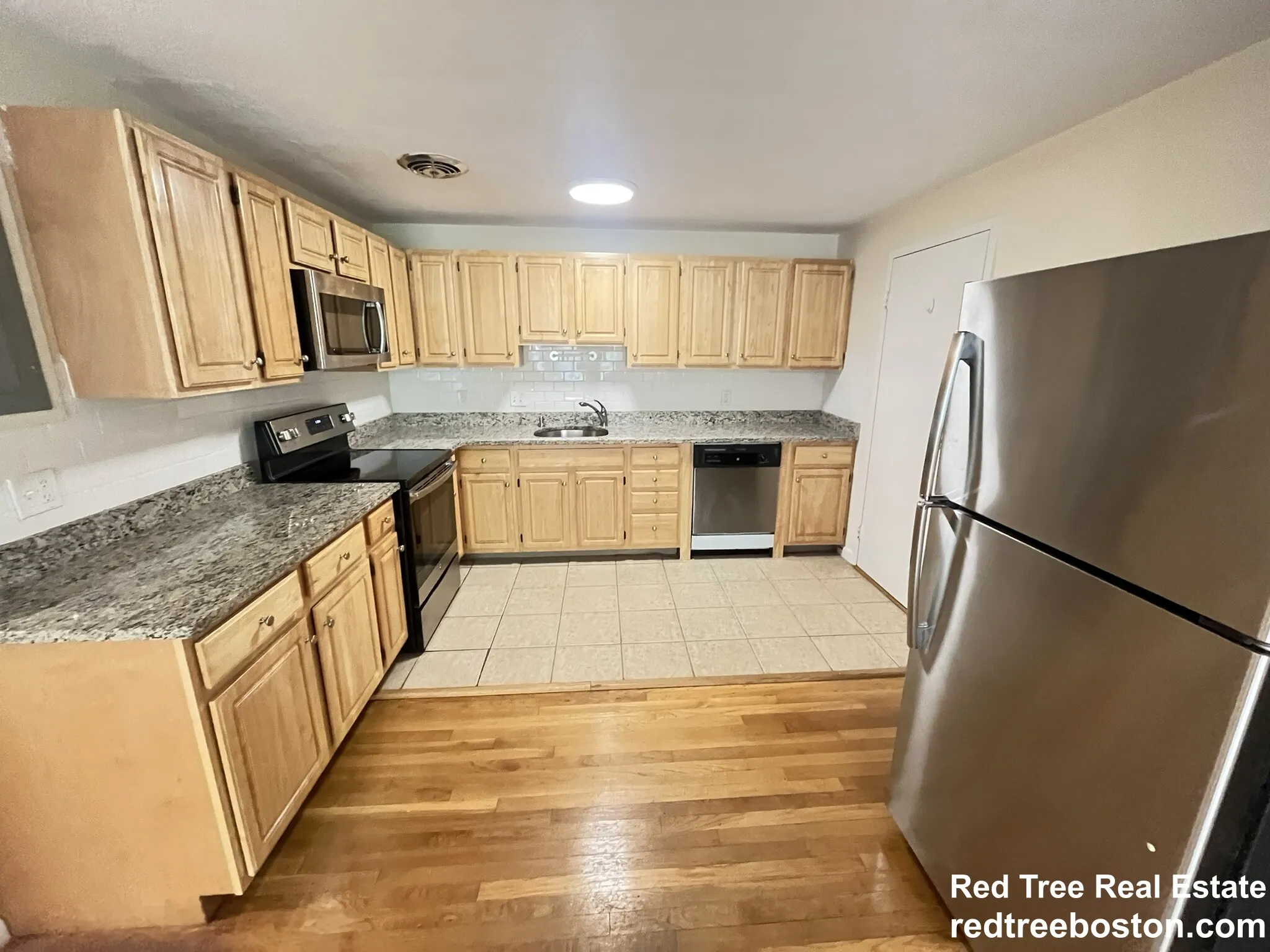 2 bed, 1 bath apartment for rent at 110 Babcock St Unit 37, North Brookline — photo 3 of 11