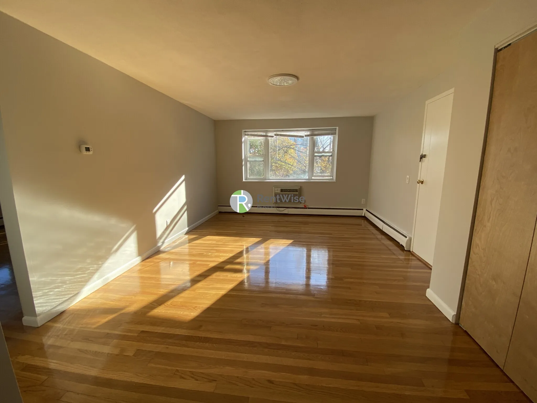 2 bed, 1 bath apartment for rent at 110 Babcock St Unit 38, North Brookline