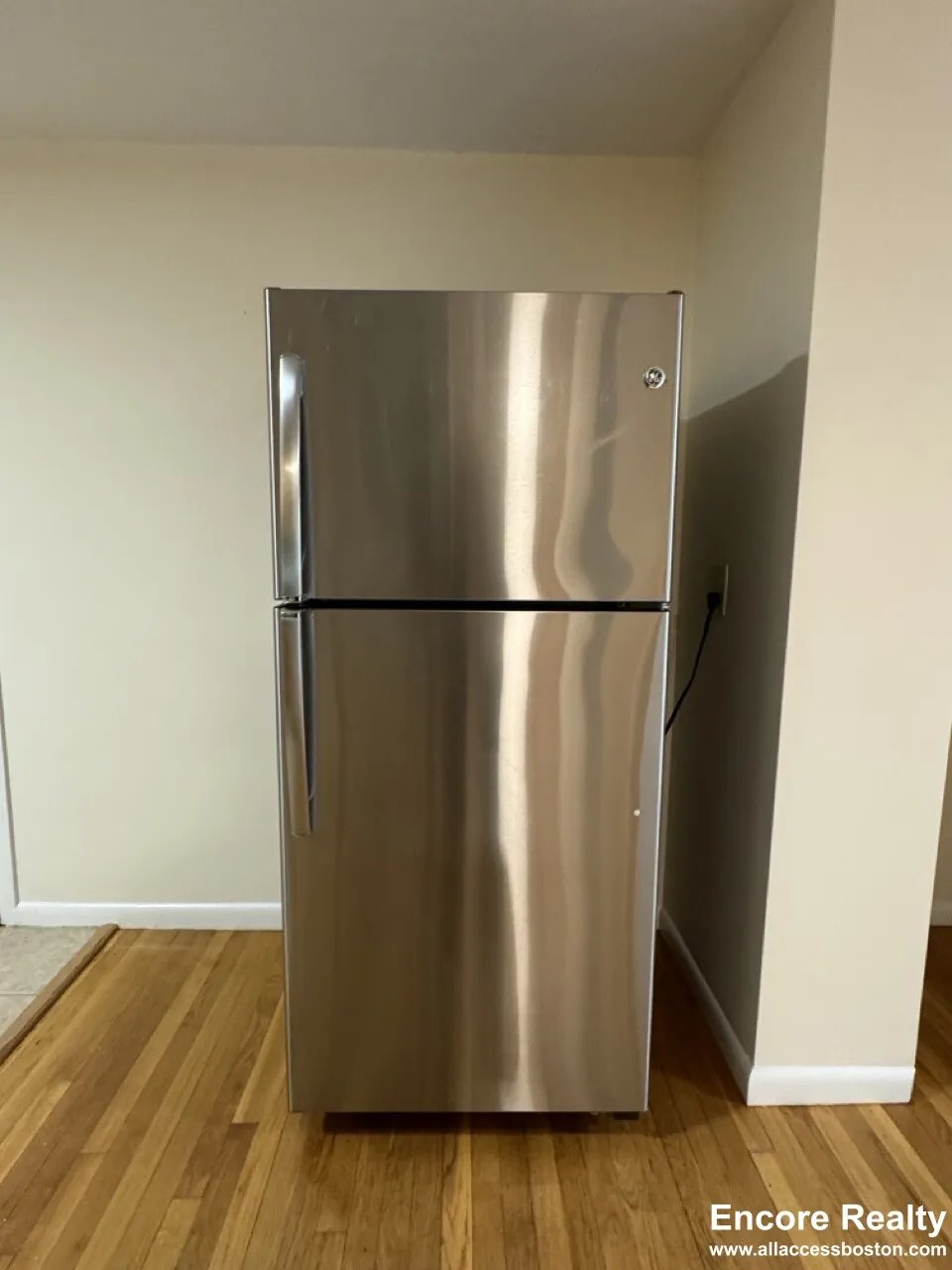 2 bed, 1 bath apartment for rent at 110 Babcock St Unit 3A, North Brookline — photo 3 of 22