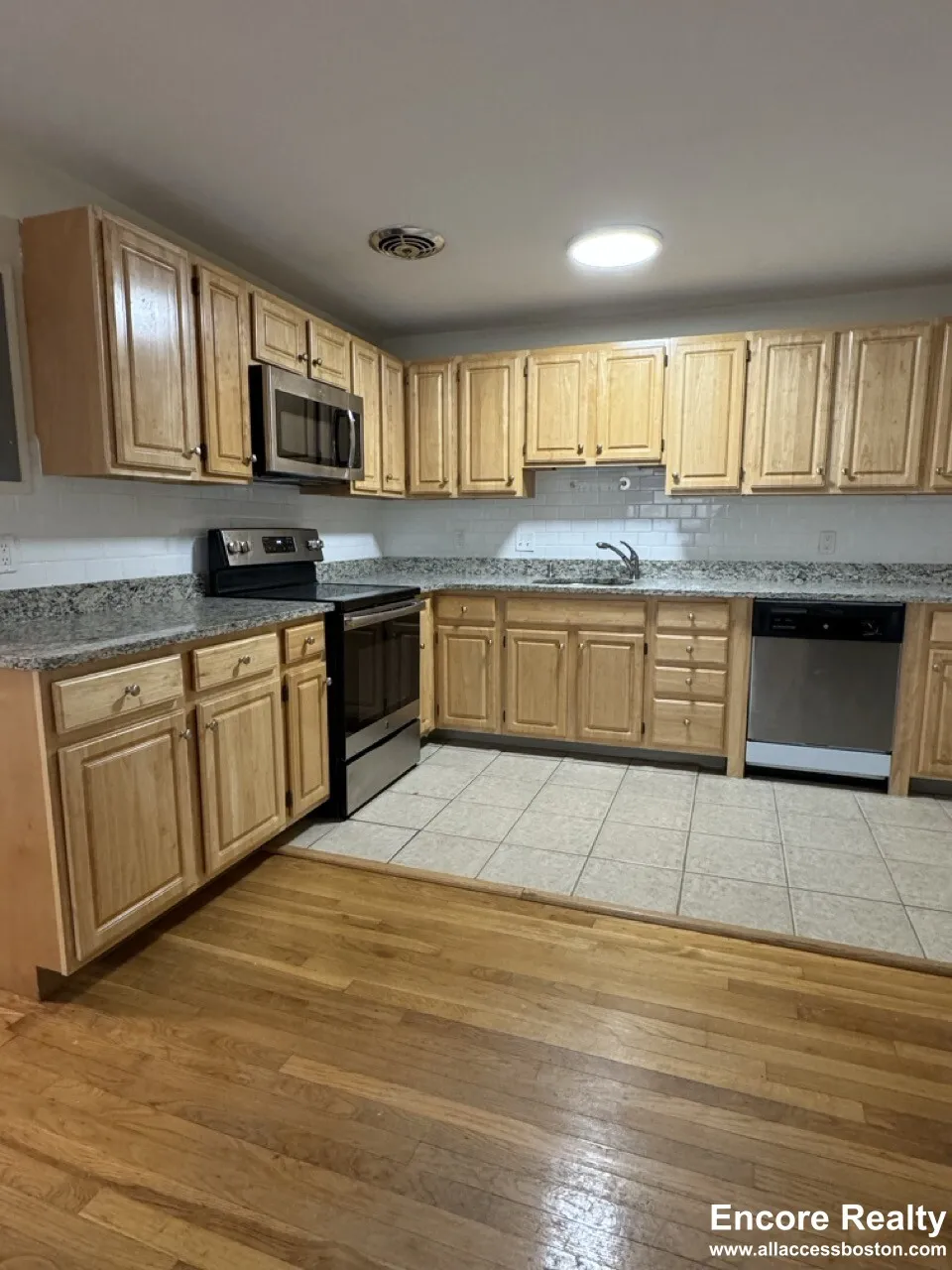 2 bed, 1 bath apartment for rent at 110 Babcock St Unit 3A, North Brookline — photo 1 of 22